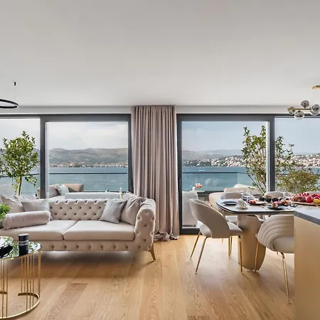 Palace Al Nera Luxurius At Sea With 2 Swimming Pools Saunas * Trogir